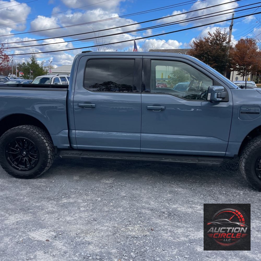 2023 Ford F-150 Lightning Platinum