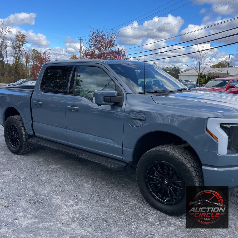 2023 Ford F-150 Lightning Platinum