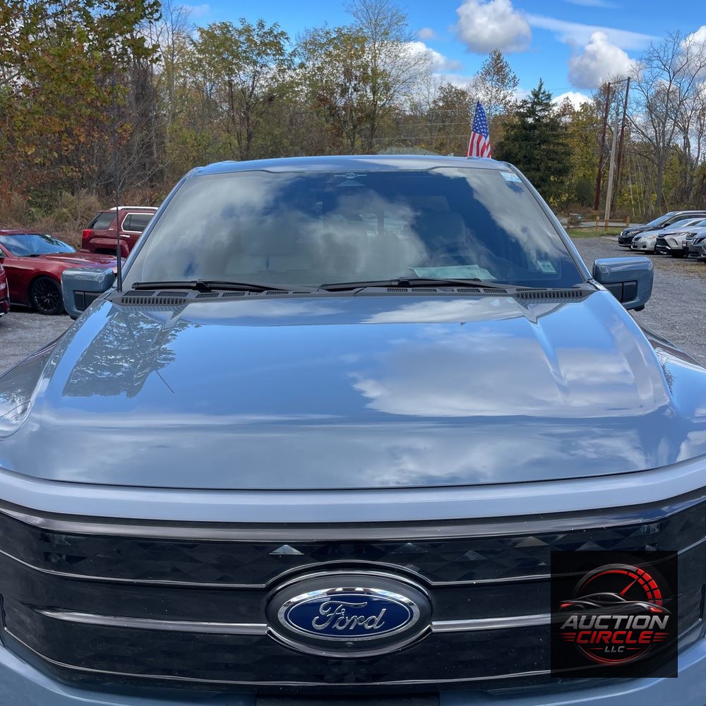 2023 Ford F-150 Lightning Platinum