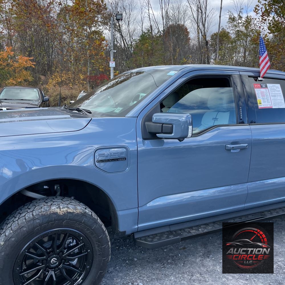 2023 Ford F-150 Lightning Platinum