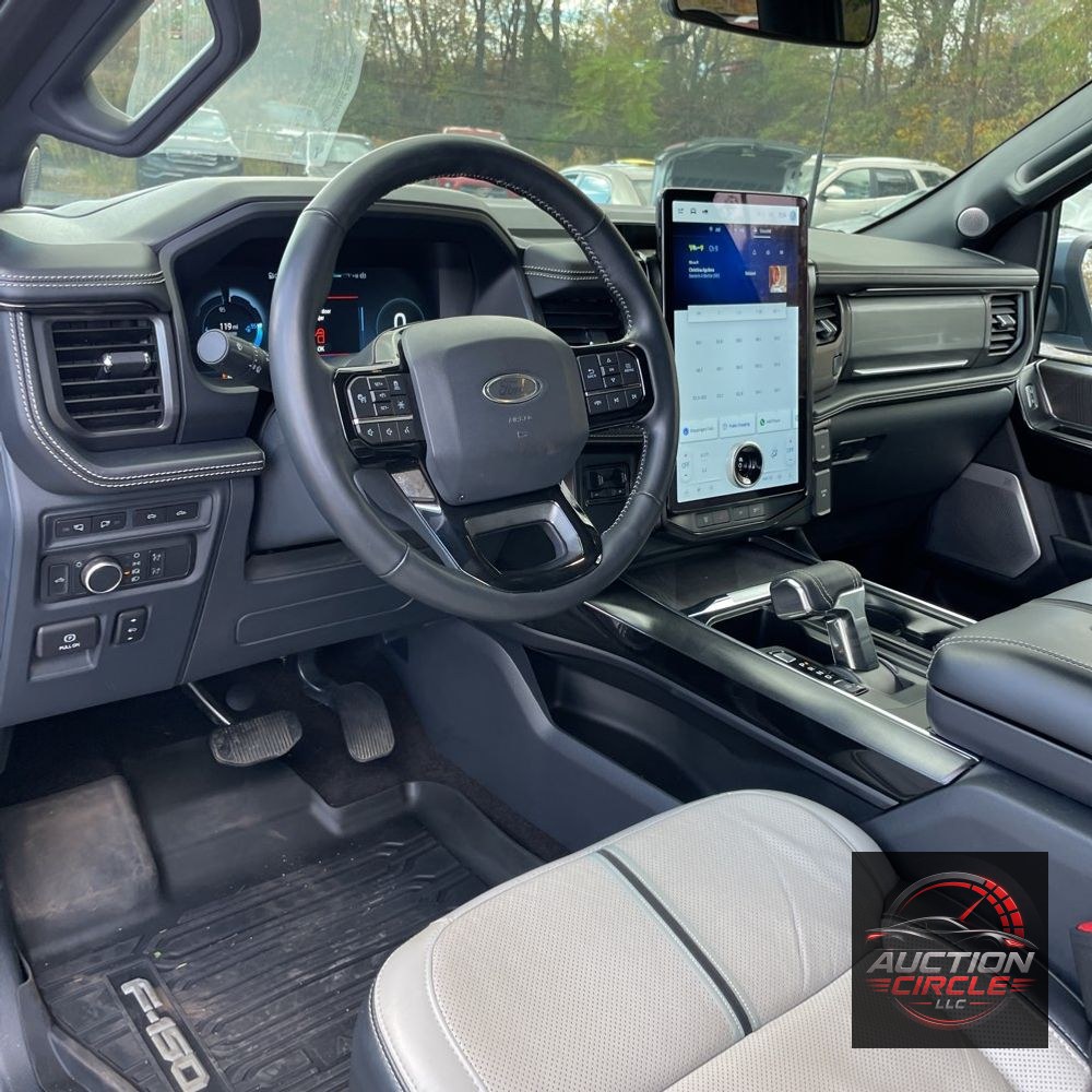 2023 Ford F-150 Lightning Platinum
