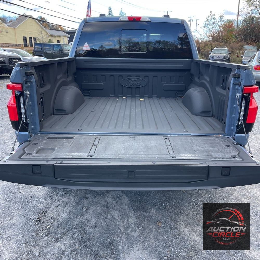 2023 Ford F-150 Lightning Platinum