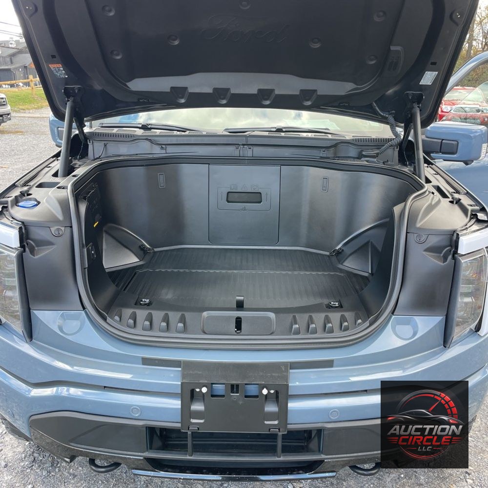 2023 Ford F-150 Lightning Platinum