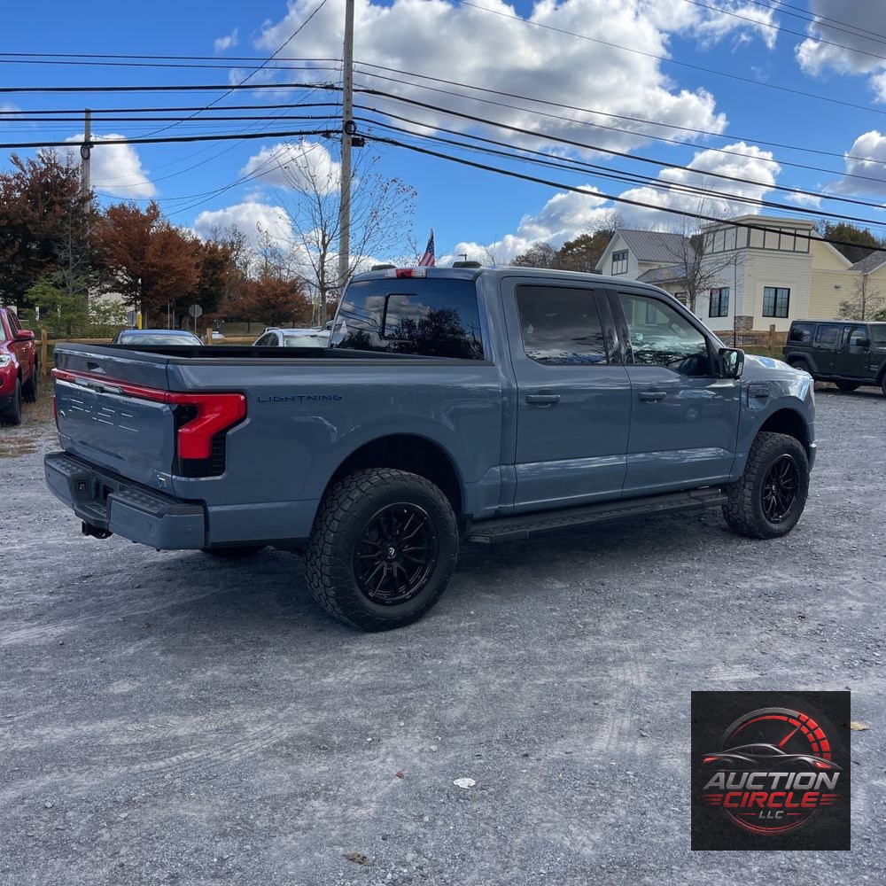 2023 Ford F-150 Lightning Platinum