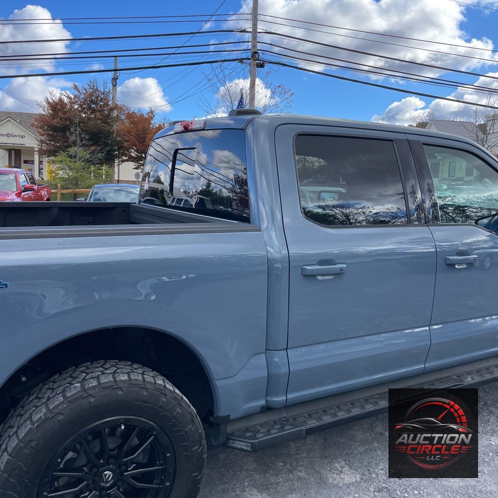 2023 Ford F-150 Lightning Platinum