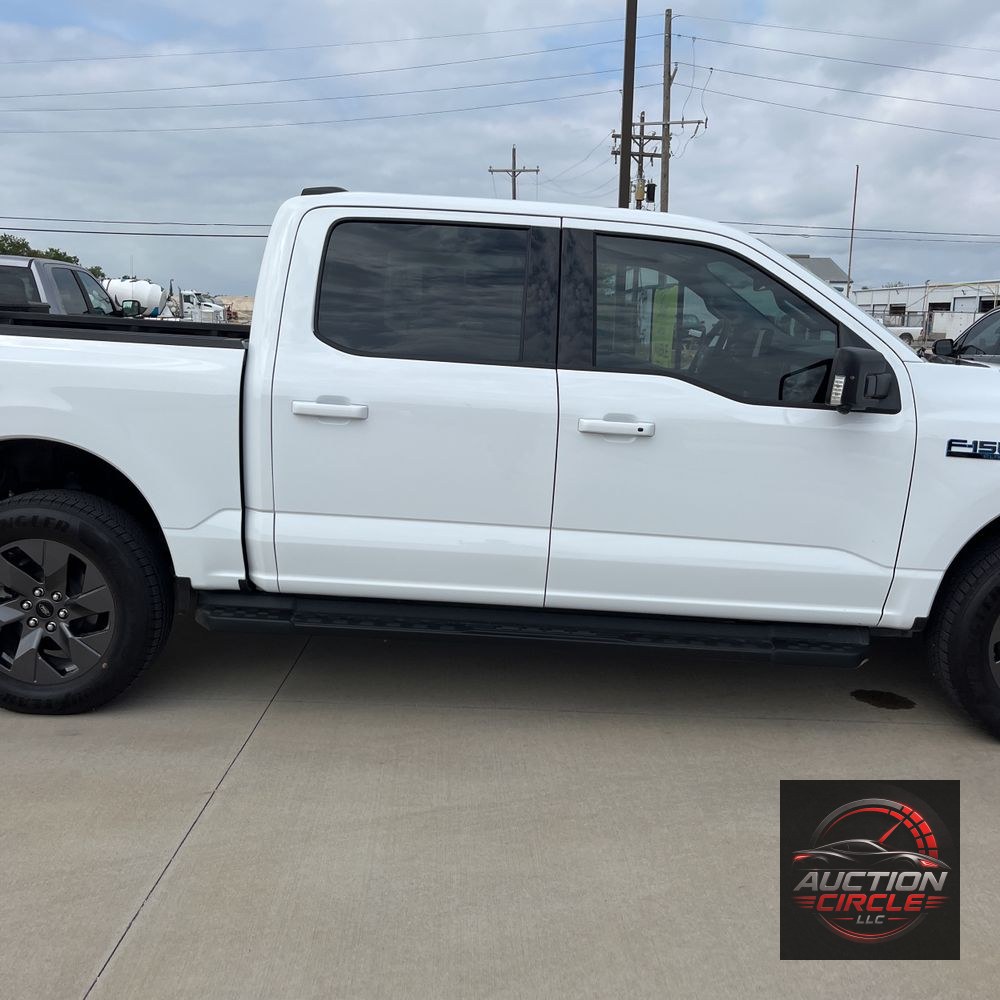 2025 Ford F-150 Lightning Flash