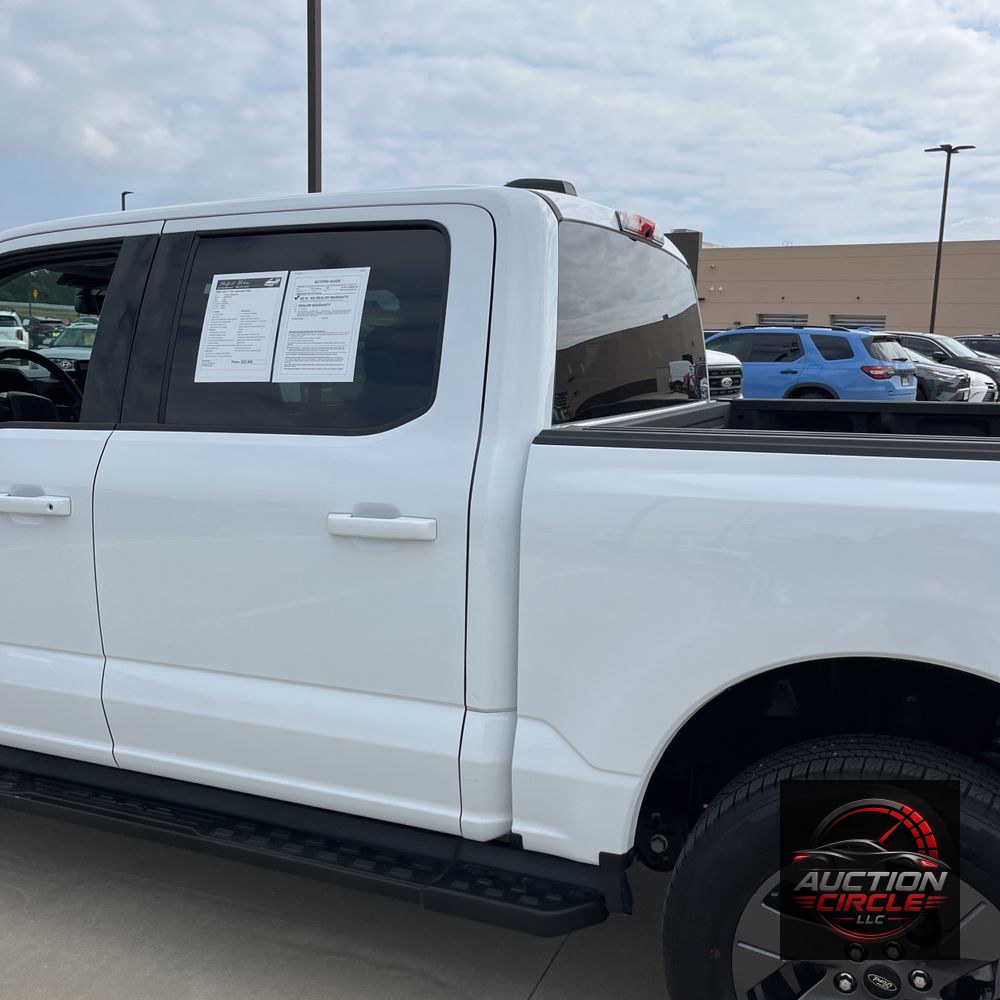 2025 Ford F-150 Lightning Flash