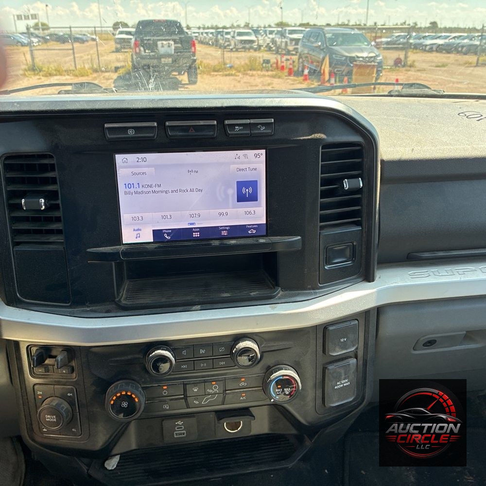 2024 Ford F-250 Super Duty XLT