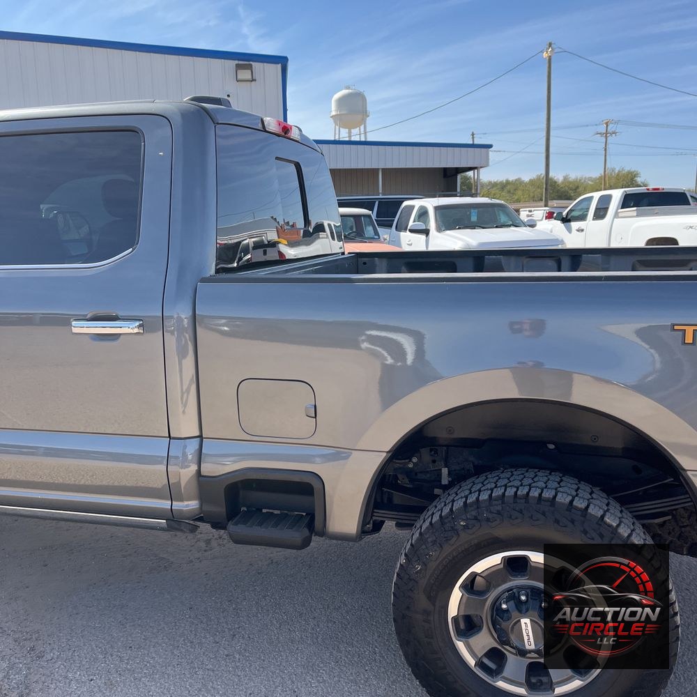 2024 Ford F-250 Super Duty Platinum