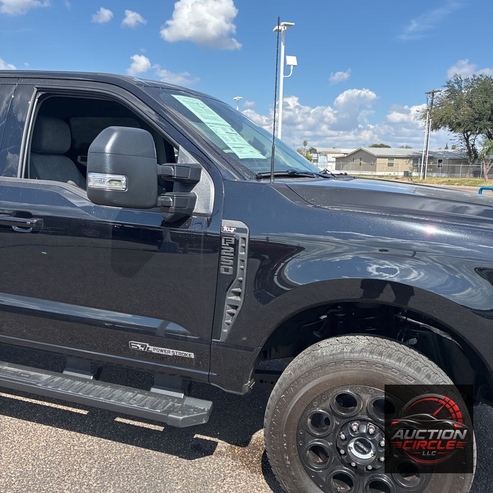2025 Ford F-250 Super Duty XLT