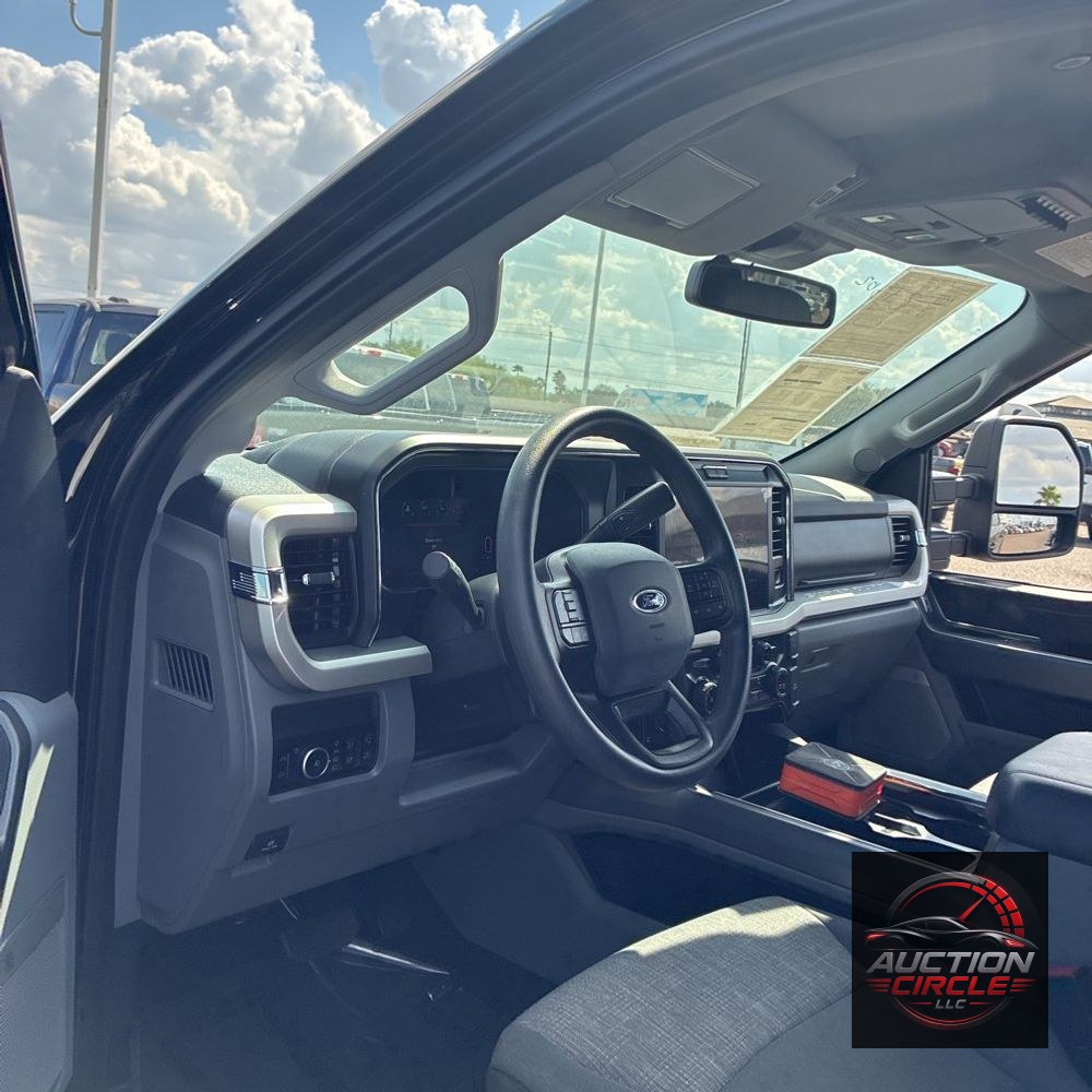 2025 Ford F-250 Super Duty XLT