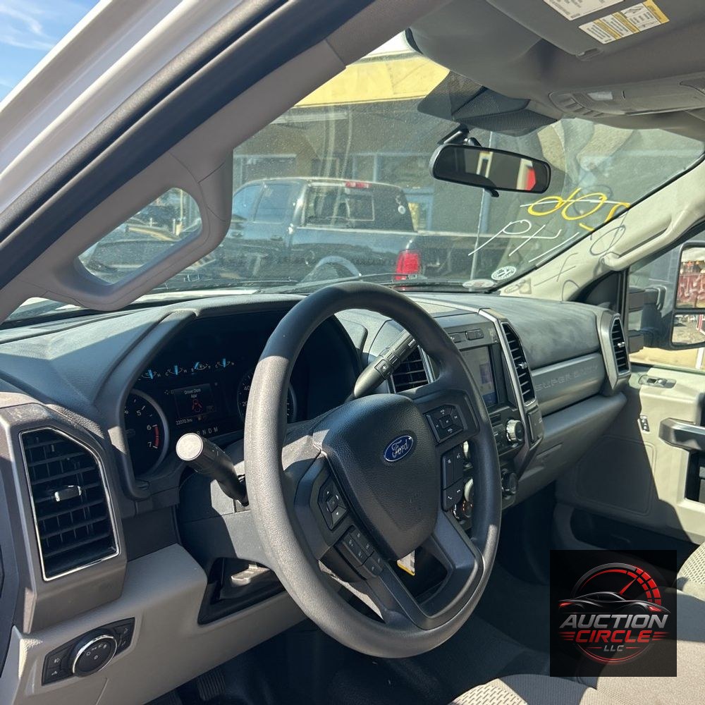 2022 Ford F350 S/D XLT