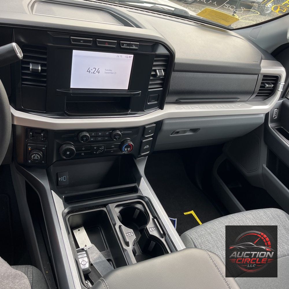 2024 Ford F-350 Super Duty XLT