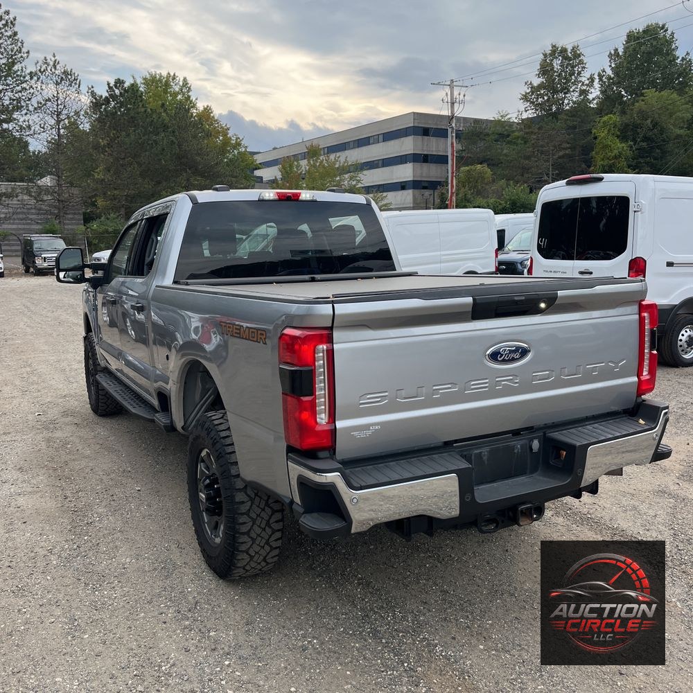 2024 Ford F-350 Super Duty XLT
