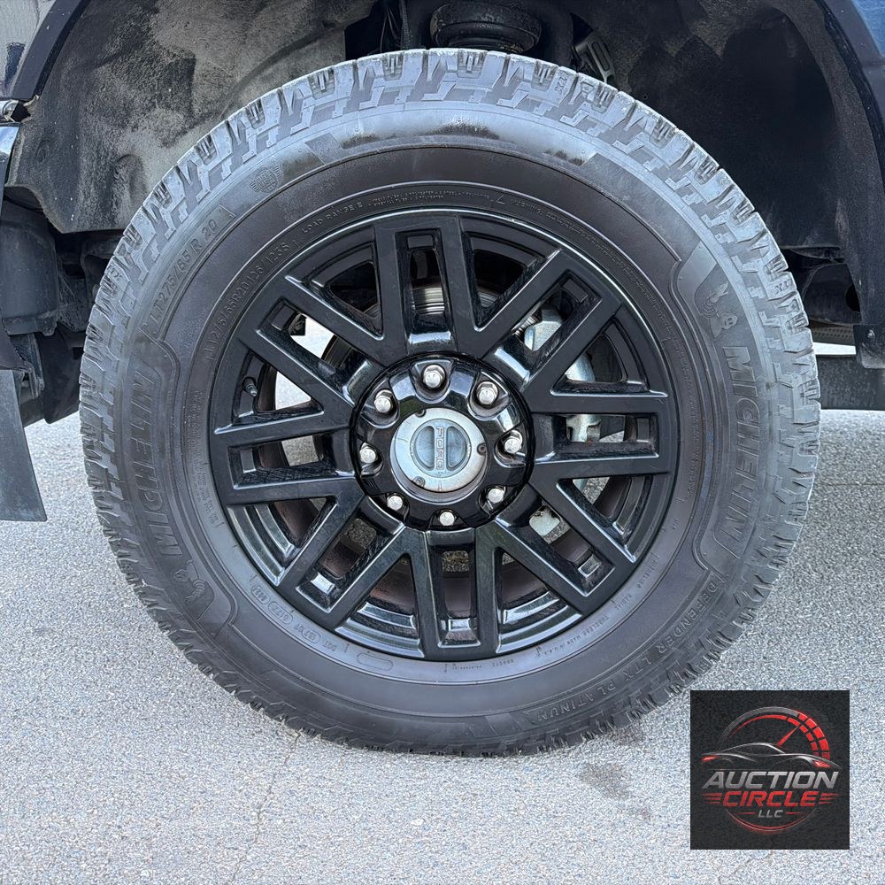 2022 Ford F-350 Super Duty Lariat
