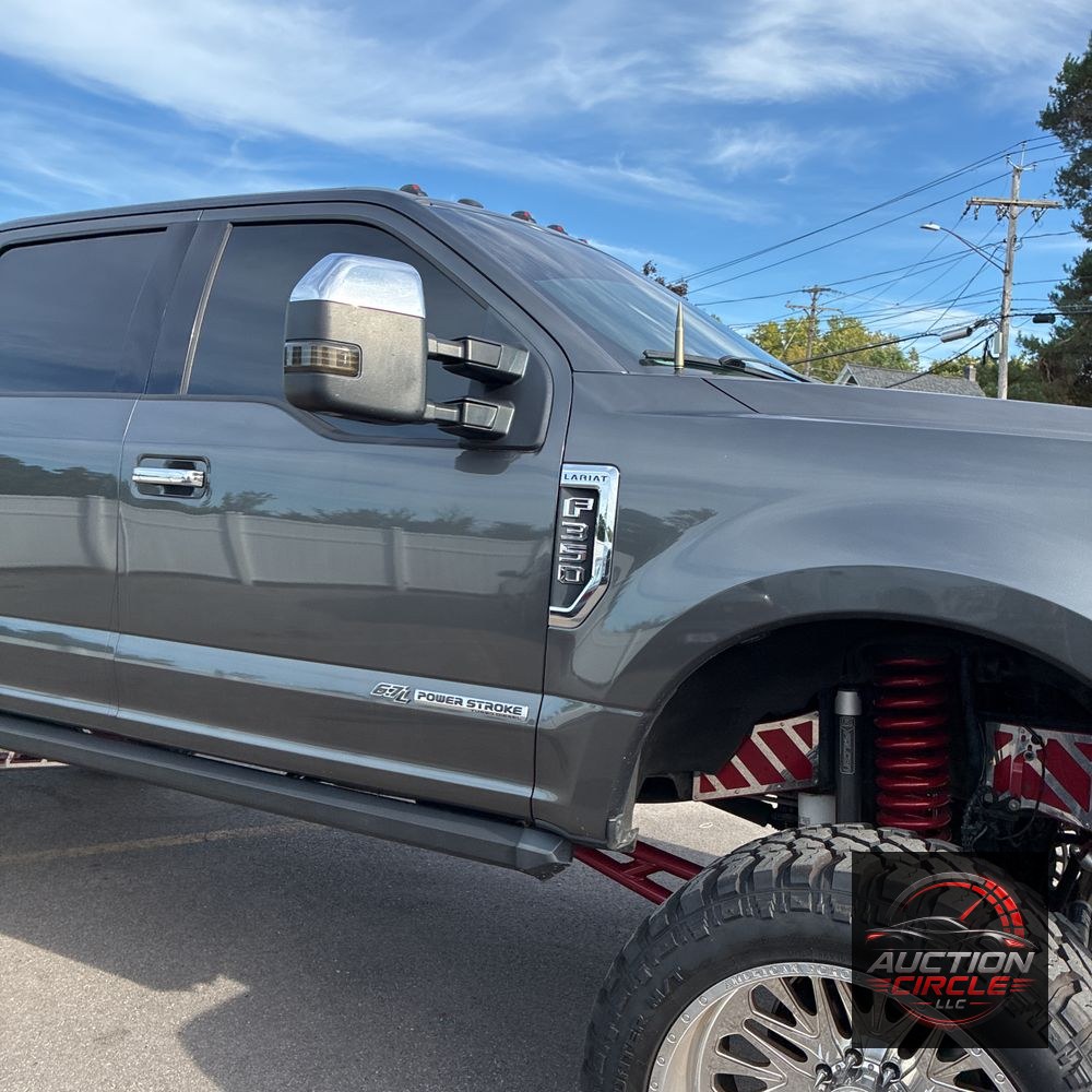 2017 Ford F-350 Super Duty Lariat