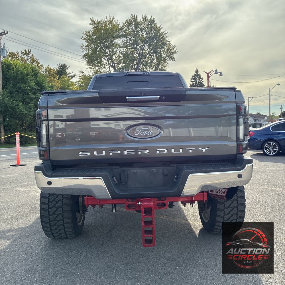2017 Ford F-350 Super Duty Lariat