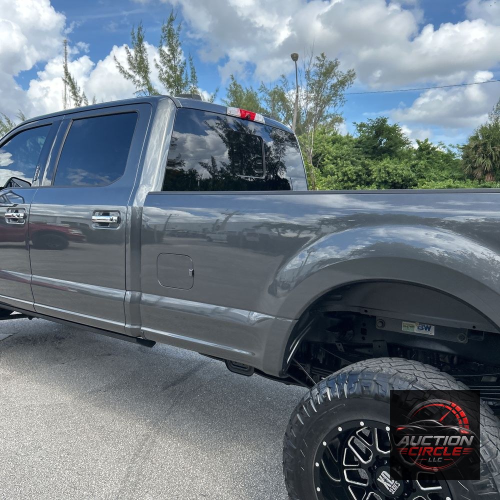2020 Ford F-350 Super Duty Lariat