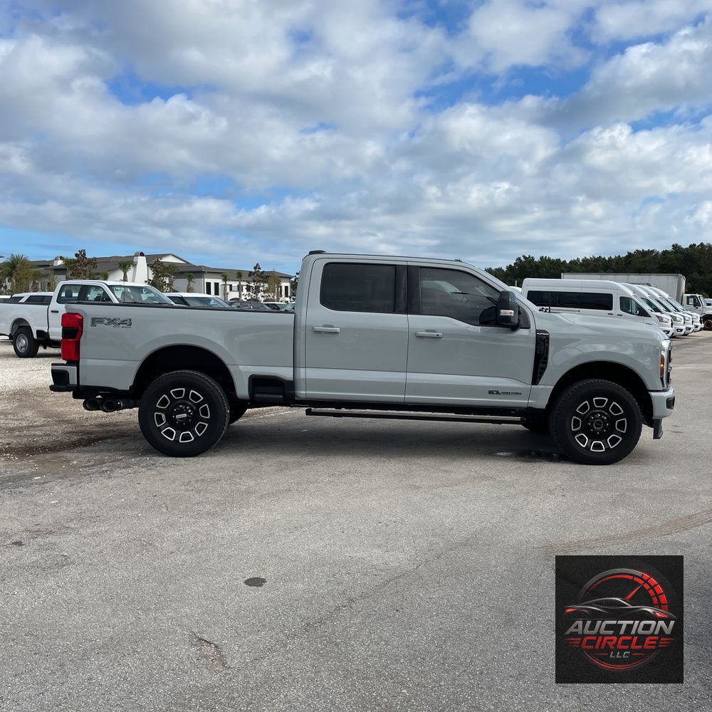 2025 Ford F-350 Super Duty Platinum