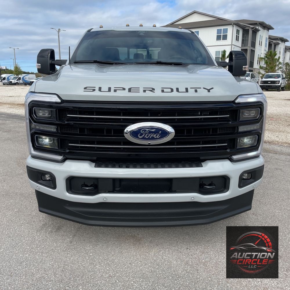 2025 Ford F-350 Super Duty Platinum