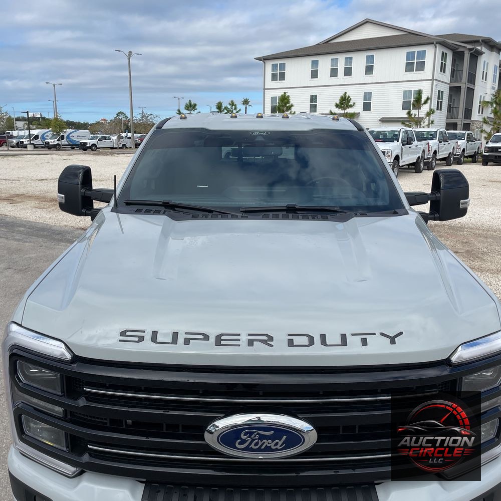 2025 Ford F-350 Super Duty Platinum