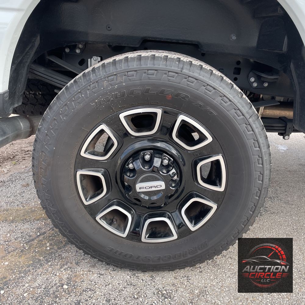 2025 Ford F-350 Super Duty Platinum