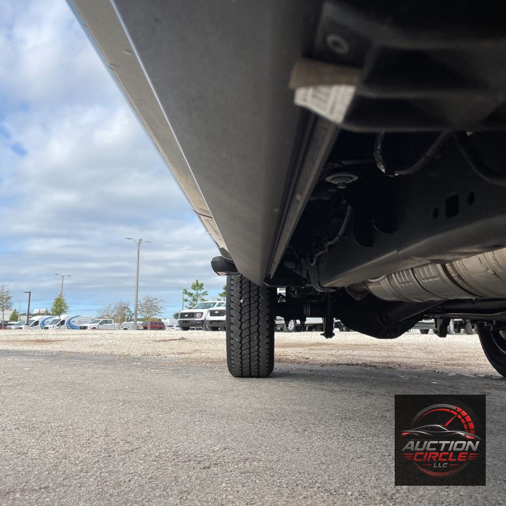 2025 Ford F-350 Super Duty Platinum