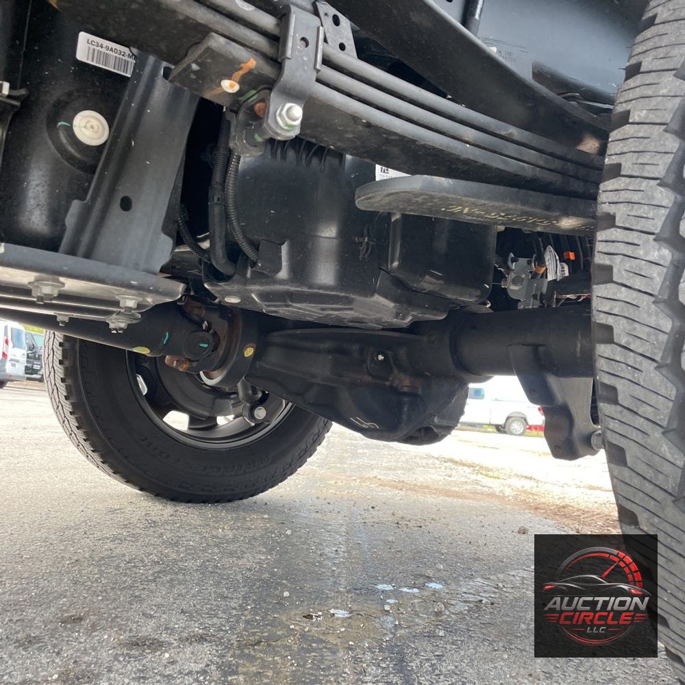 2025 Ford F-350 Super Duty Platinum