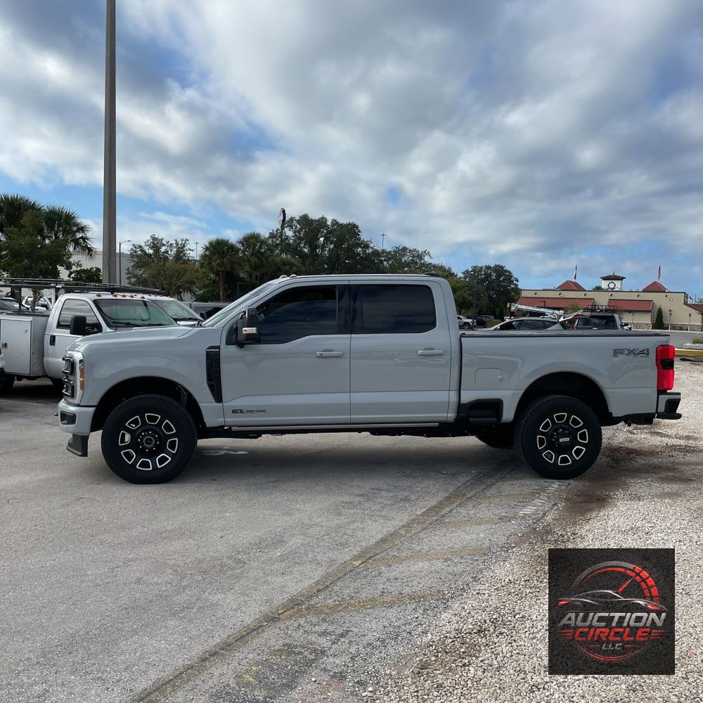 2025 Ford F-350 Super Duty Platinum