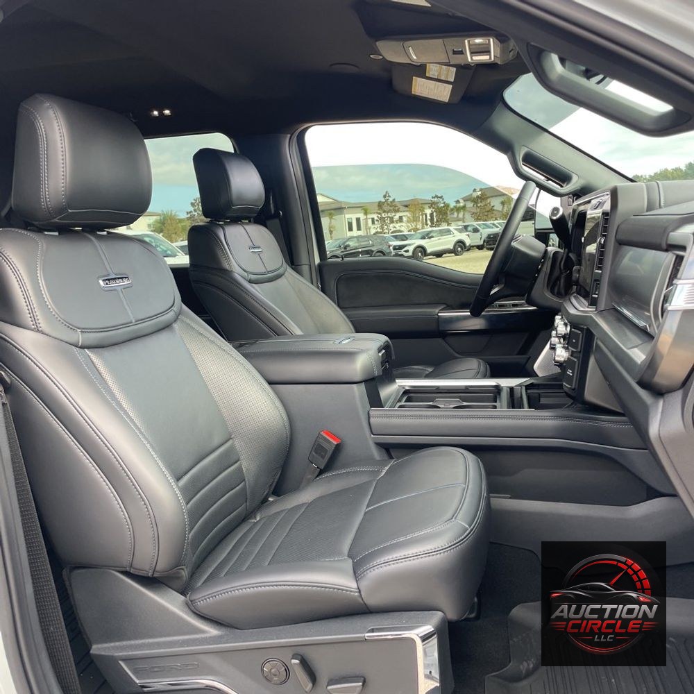2025 Ford F-350 Super Duty Platinum