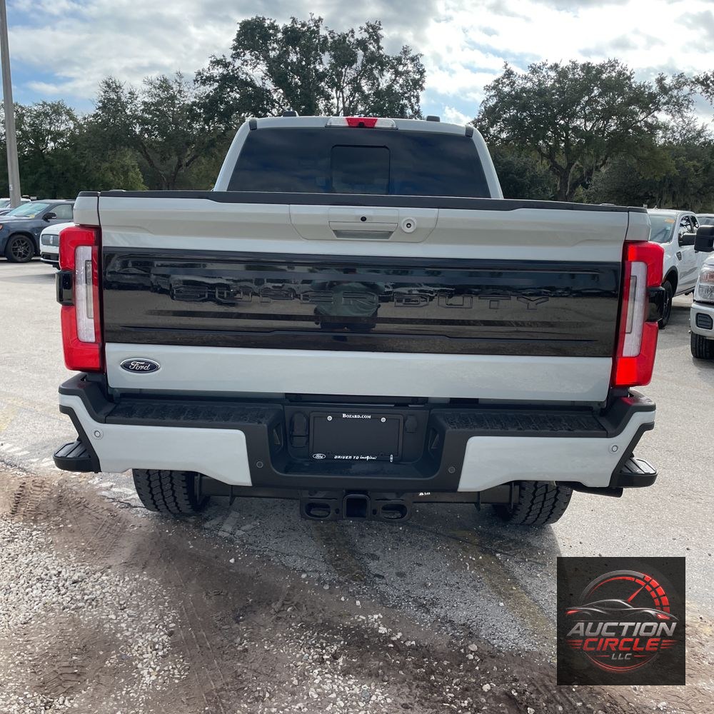 2025 Ford F-350 Super Duty Platinum