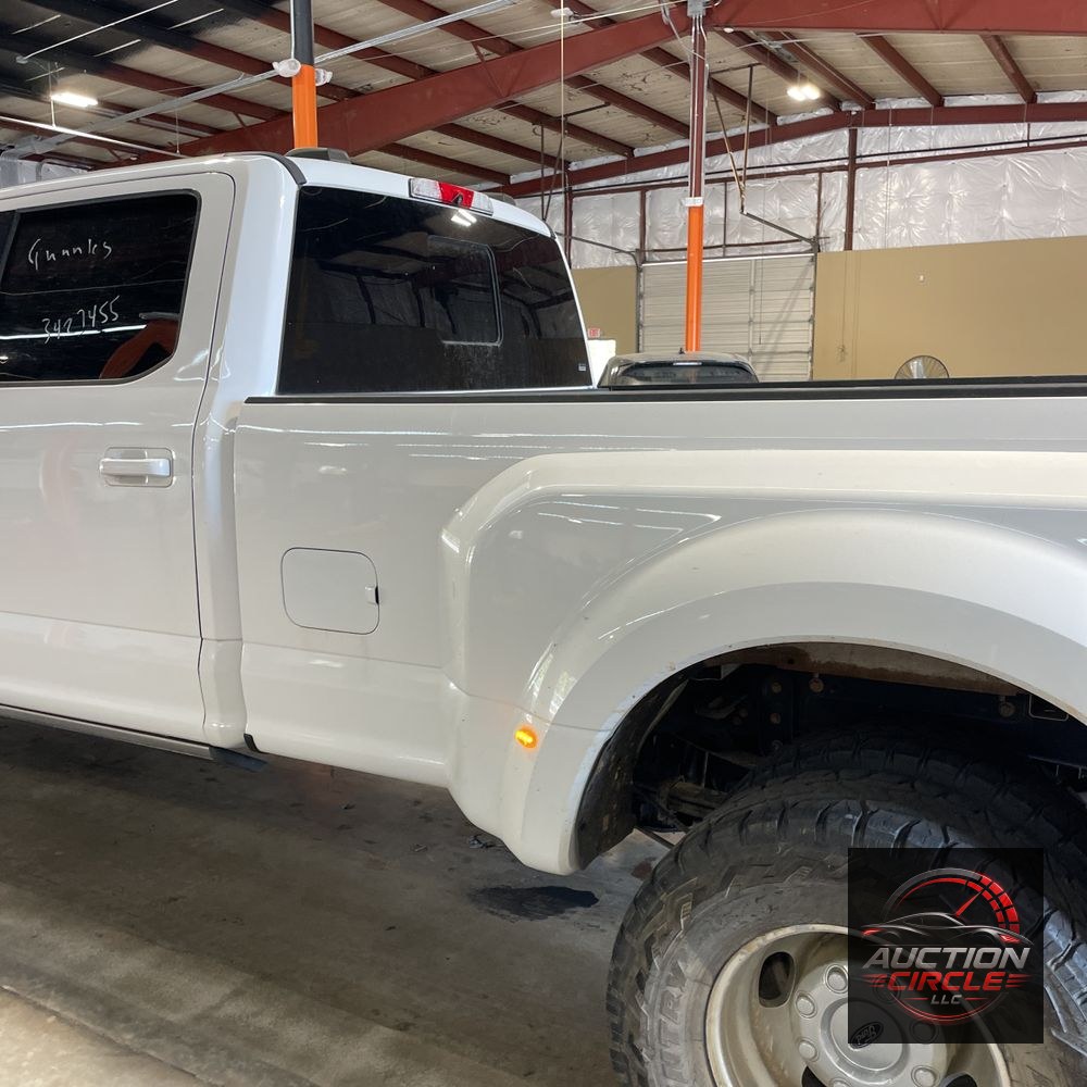 2021 Ford F-350 Super Duty Lariat