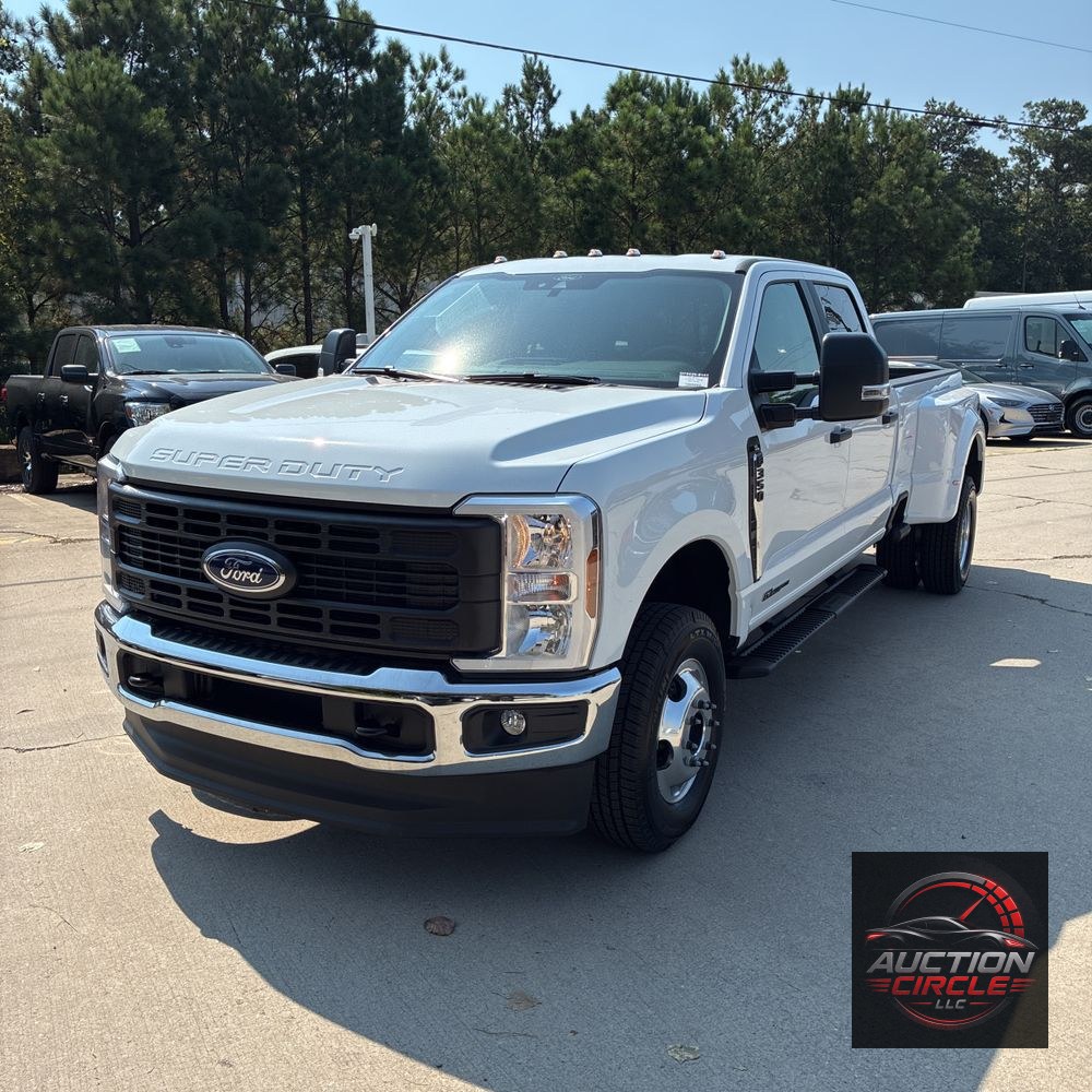 2025 Ford F-350 Super Duty XL