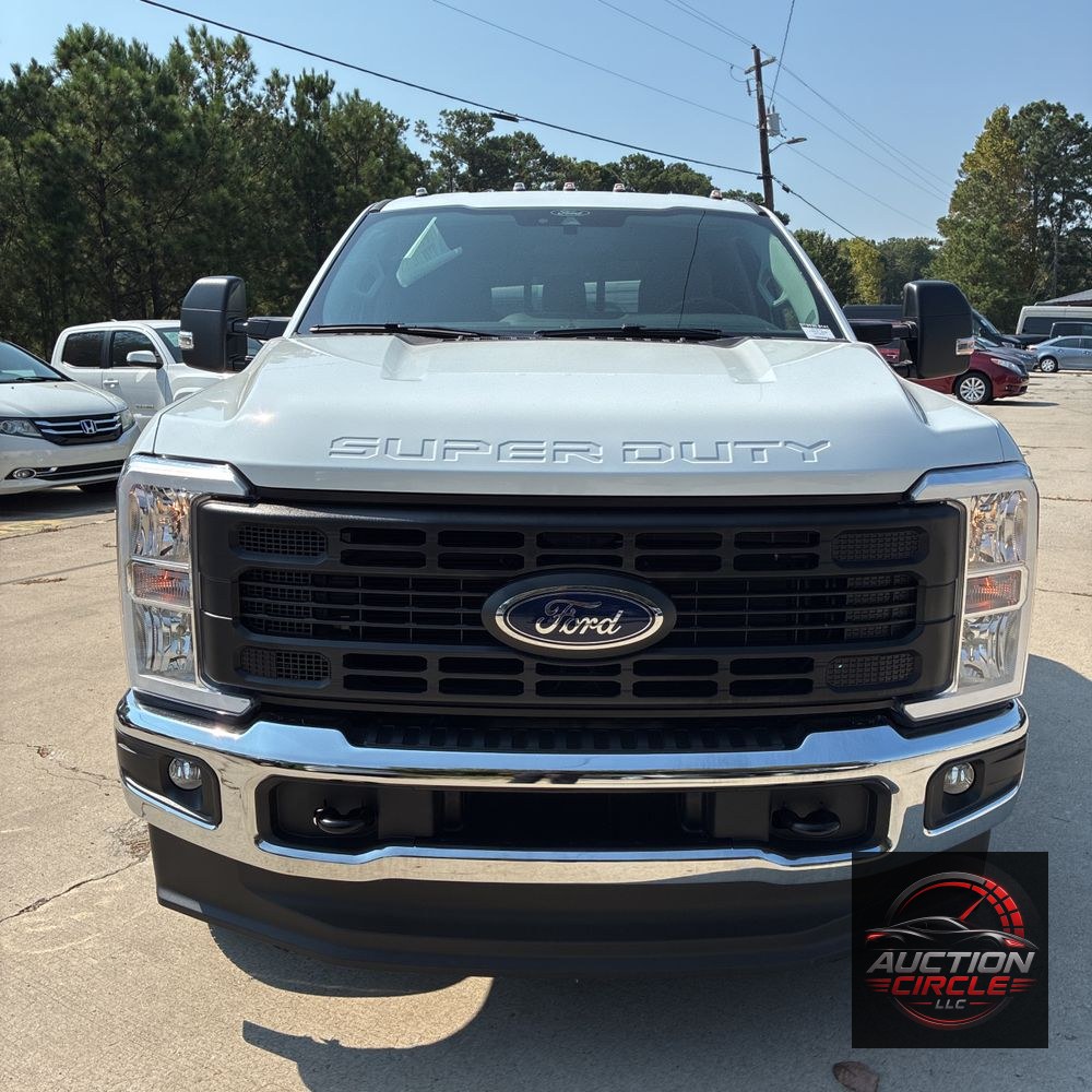 2025 Ford F-350 Super Duty XL