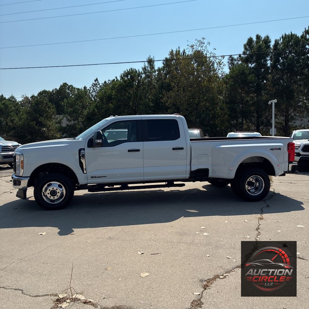 2025 Ford F-350 Super Duty XL