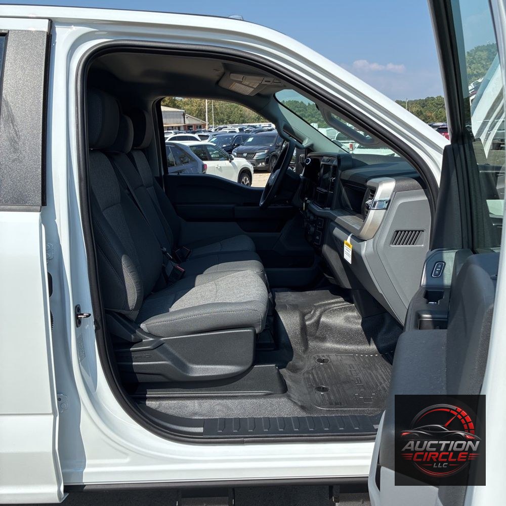 2025 Ford F-350 Super Duty XL