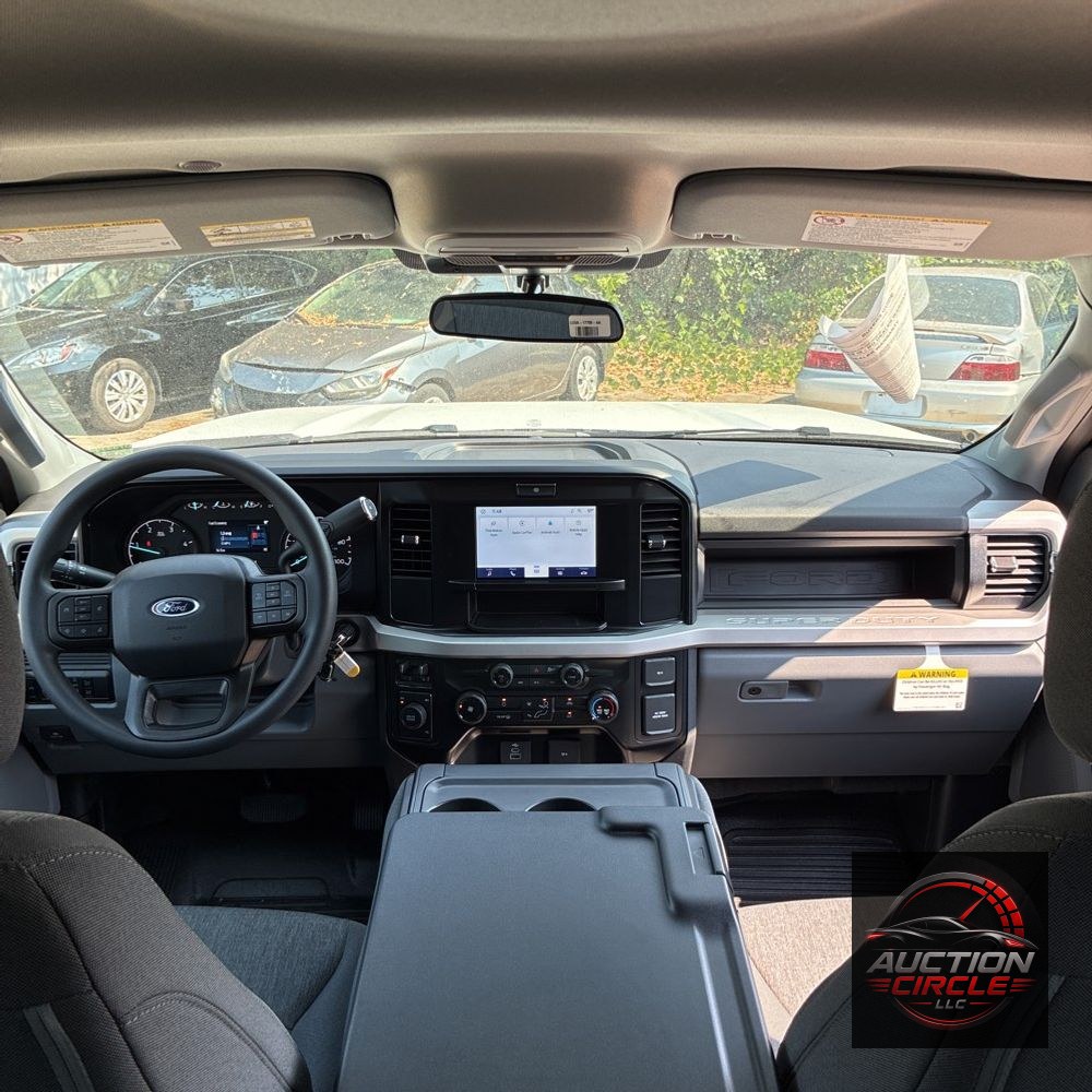 2025 Ford F-350 Super Duty XL