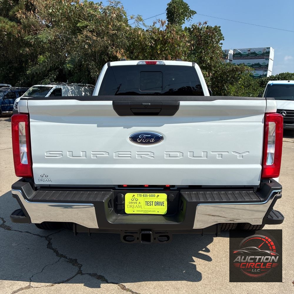2025 Ford F-350 Super Duty XL