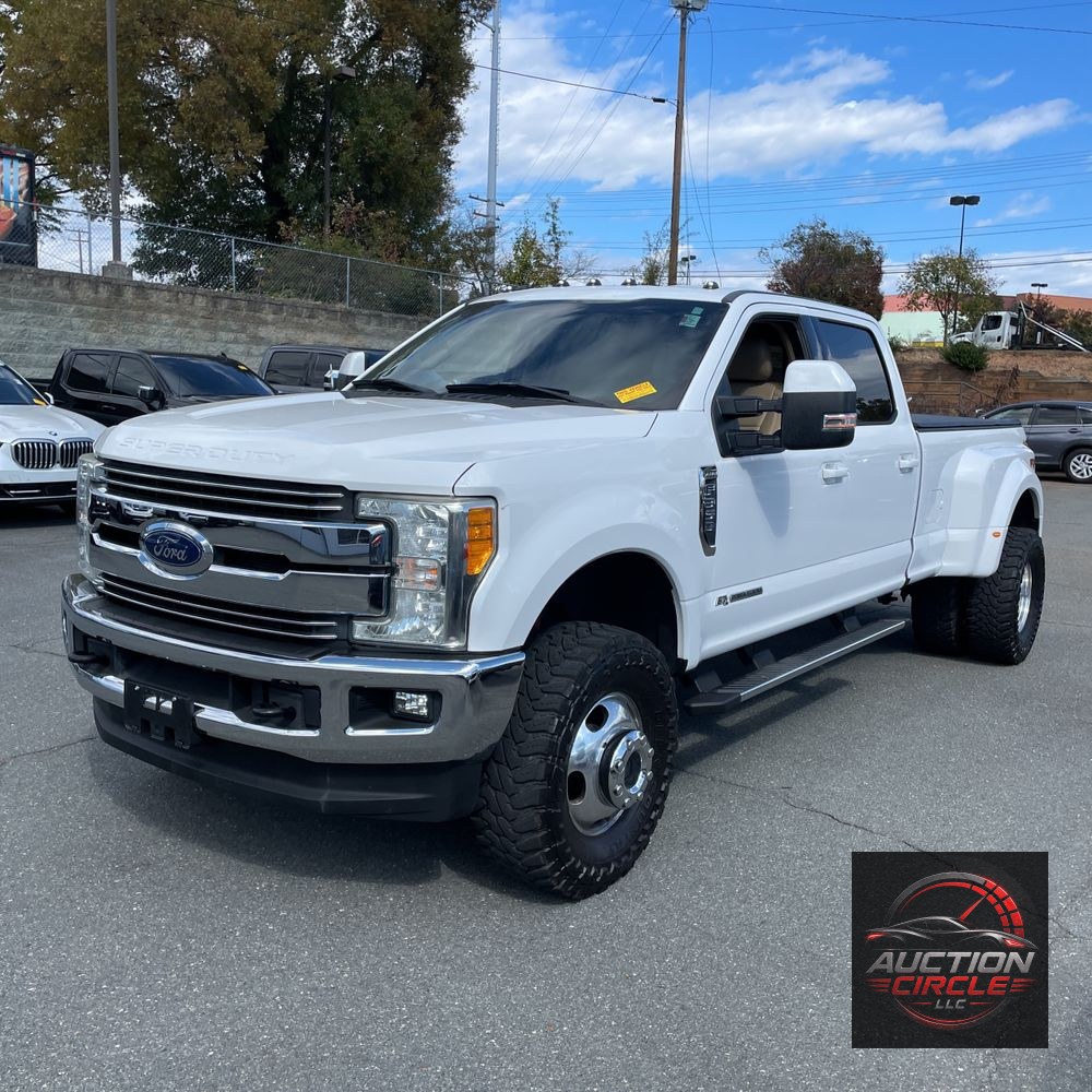 2017 Ford F-350 Super Duty Lariat