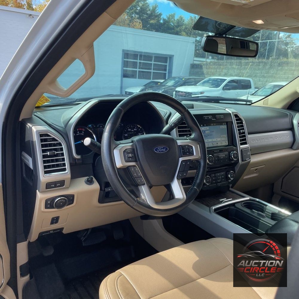 2017 Ford F-350 Super Duty Lariat