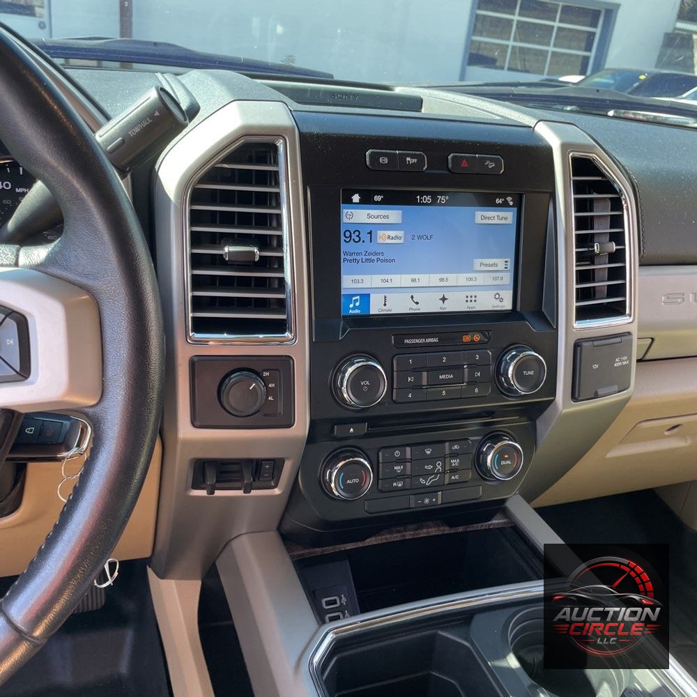 2017 Ford F-350 Super Duty Lariat