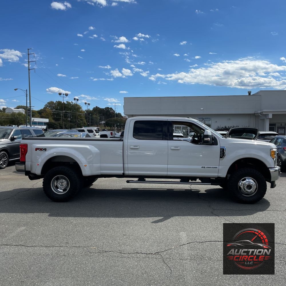 2017 Ford F-350 Super Duty Lariat