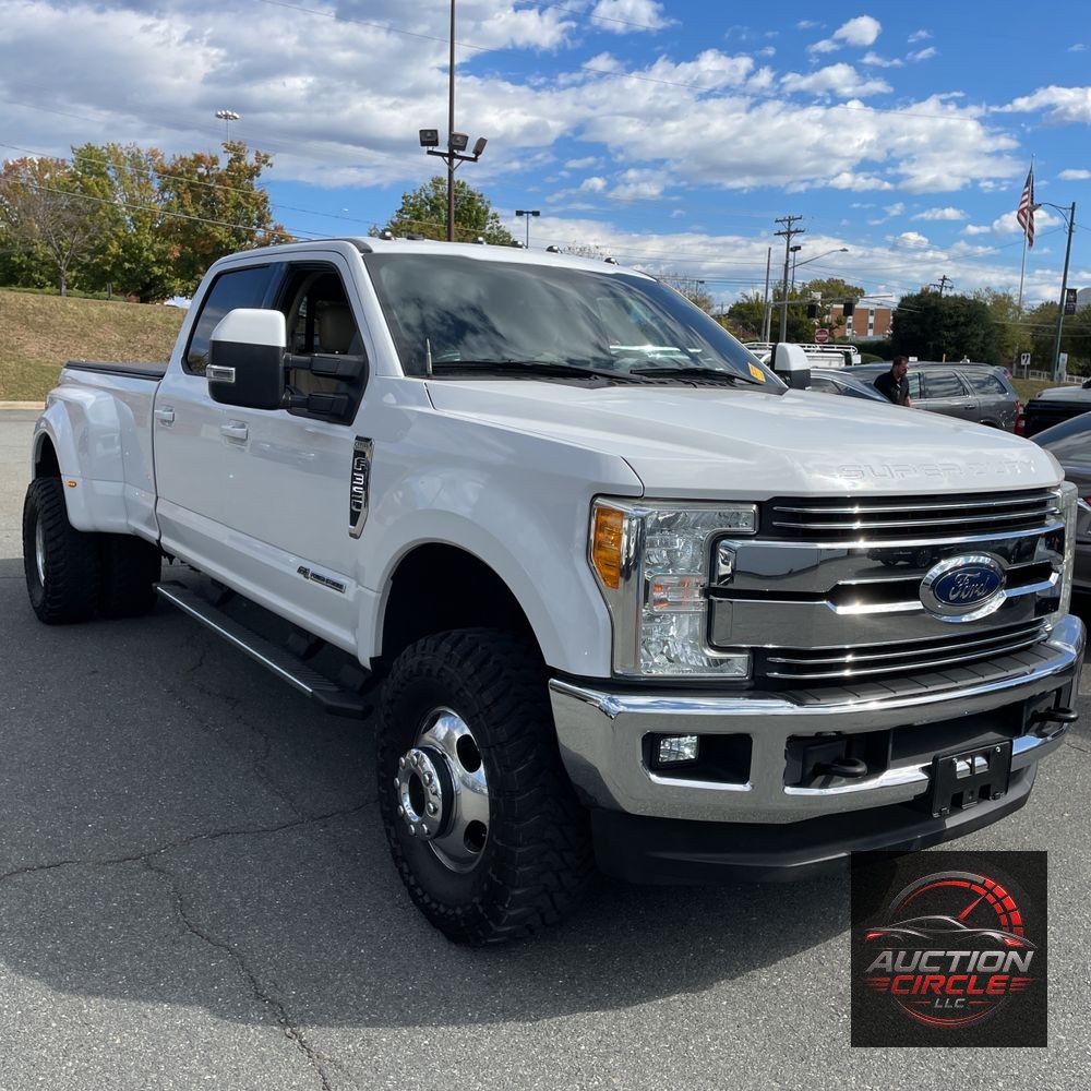 2017 Ford F-350 Super Duty Lariat
