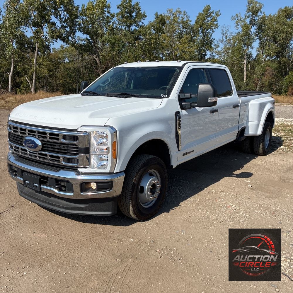 2023 Ford F350 S/D XLT