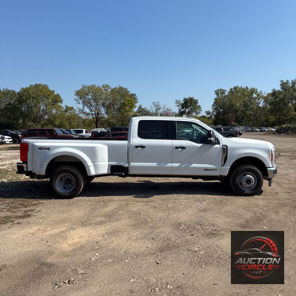 2023 Ford F350 S/D XLT