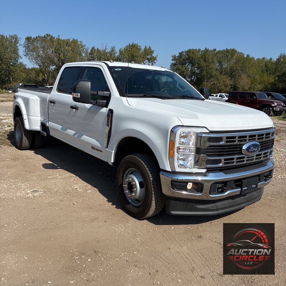 2023 Ford F350 S/D XLT