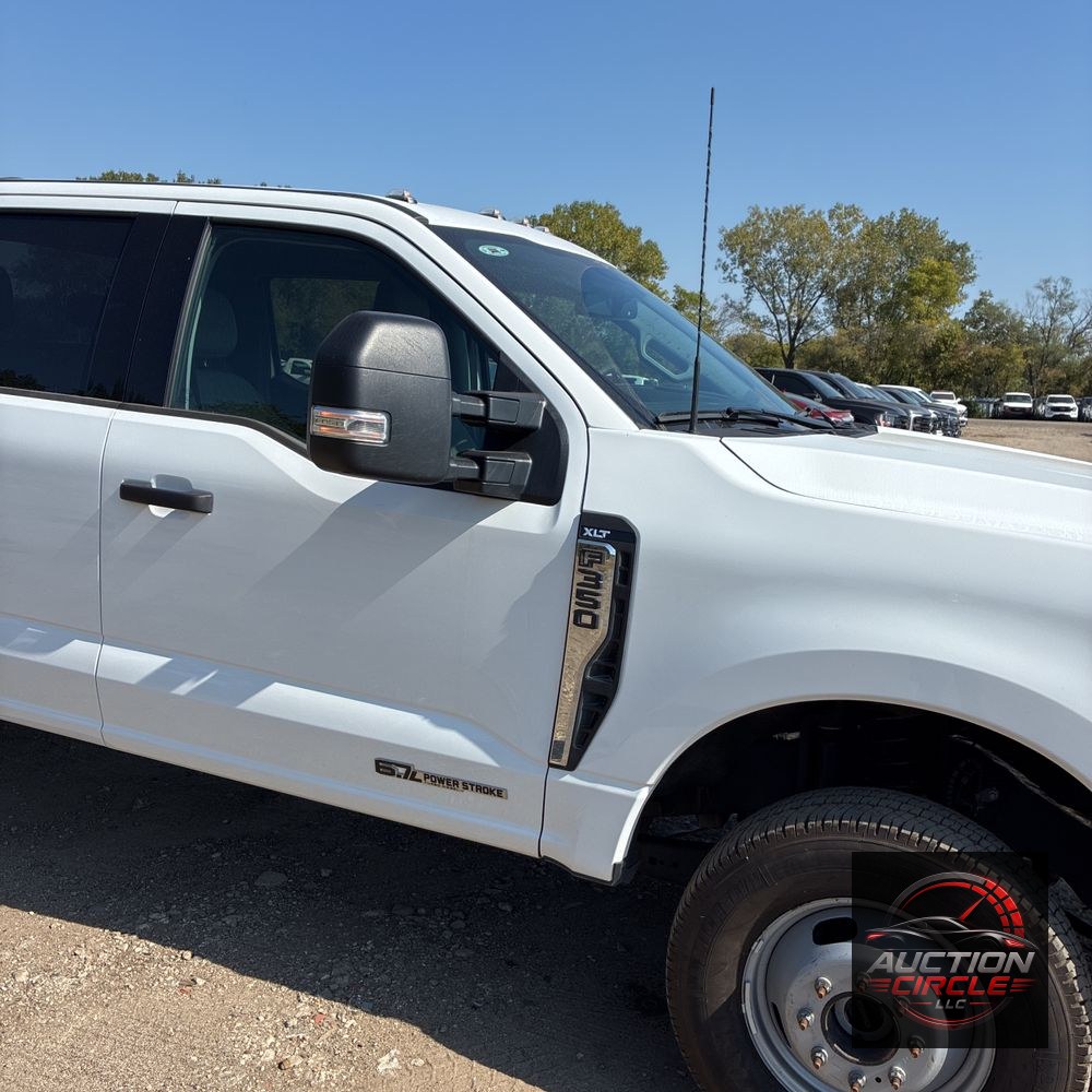 2023 Ford F350 S/D XLT