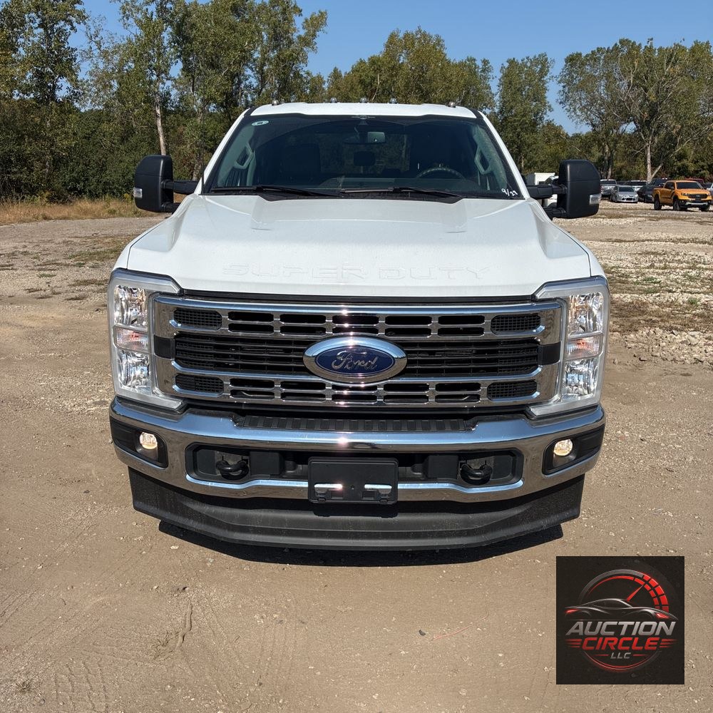 2023 Ford F350 S/D XLT