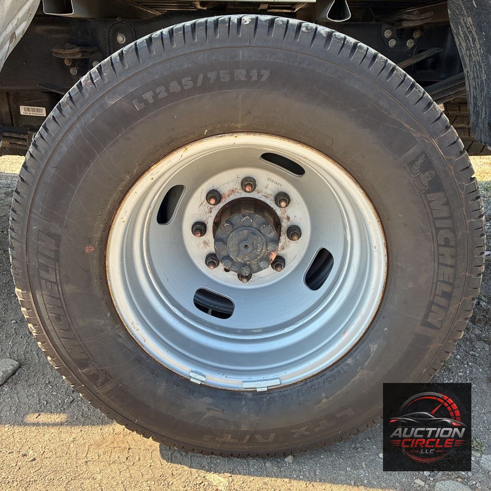 2023 Ford F350 S/D XLT