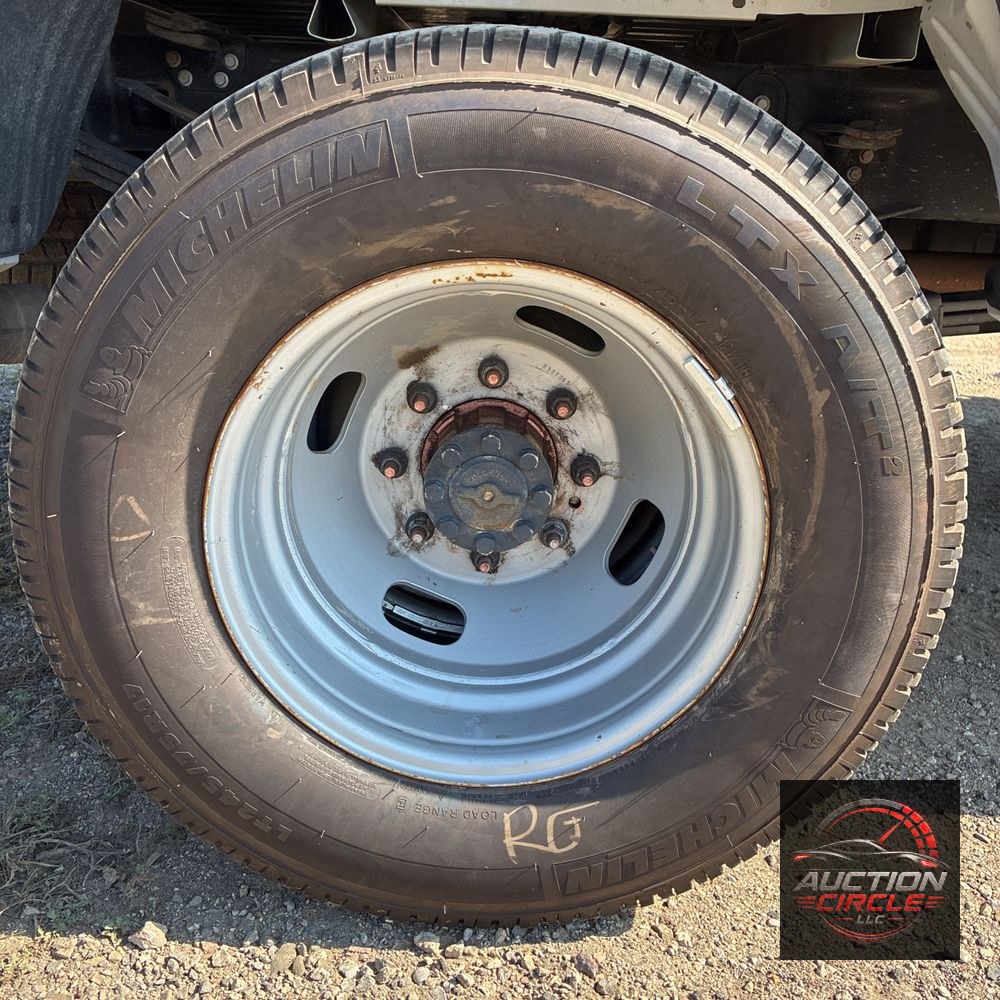 2023 Ford F350 S/D XLT